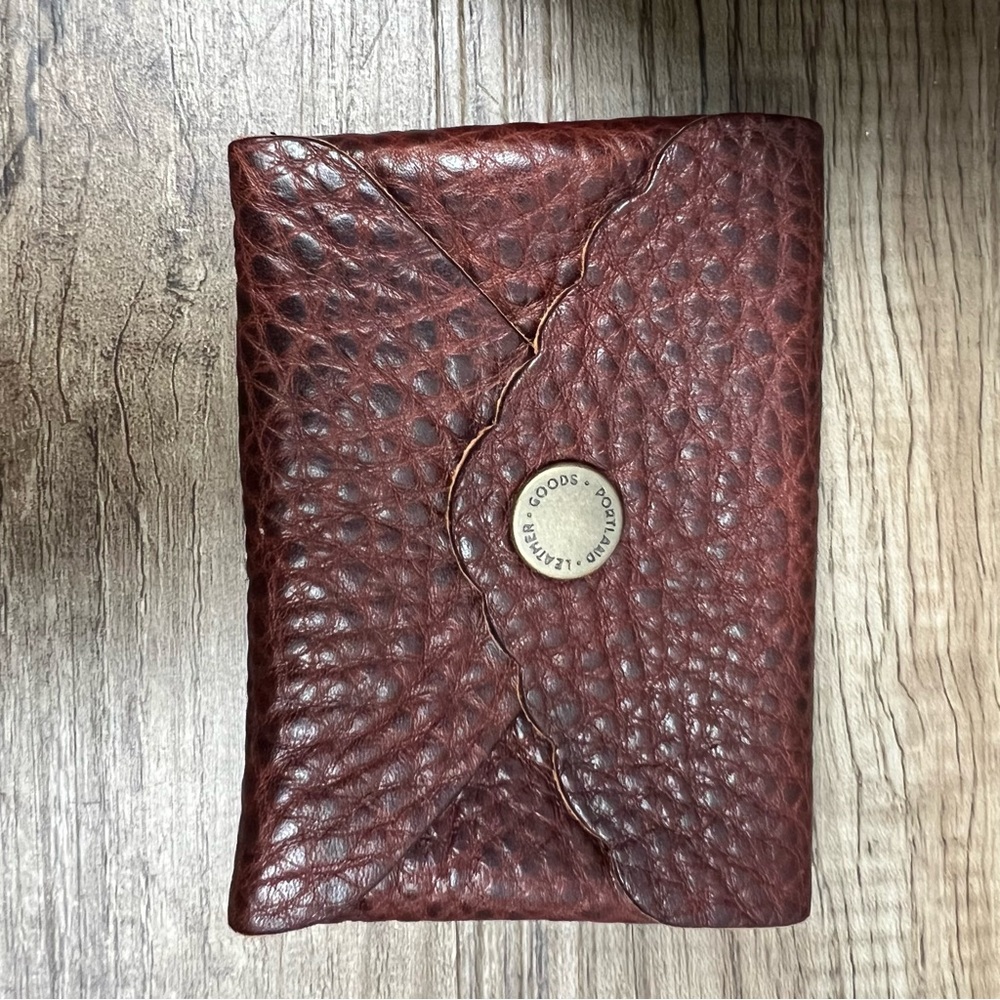 547 Portland Leather  Circle Crossbody Bag w/ mini envelope wallet - Picture 15 of 16
